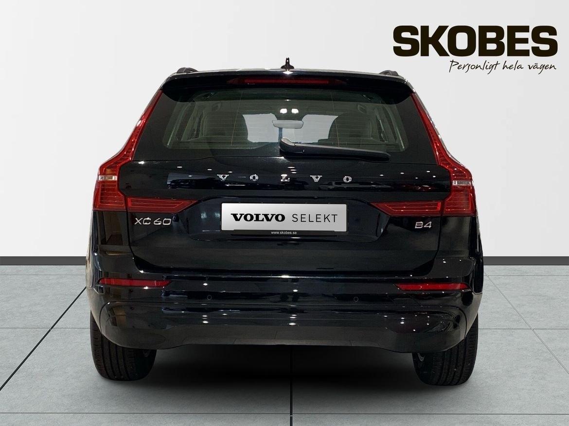 Volvo XC60 B4 Diesel Core 2023, bild 6/17