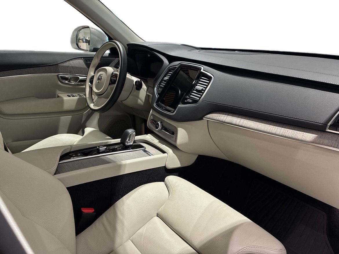 Volvo XC90 2024, photo 4/15