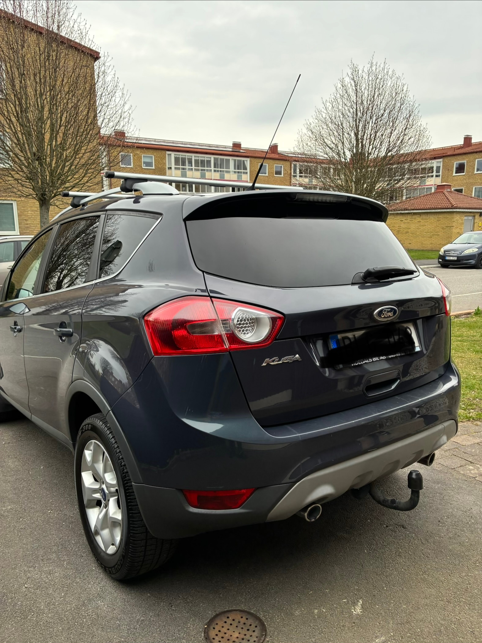 Ford Kuga 2.0 TDCi Manuell 2013, bild 6/10
