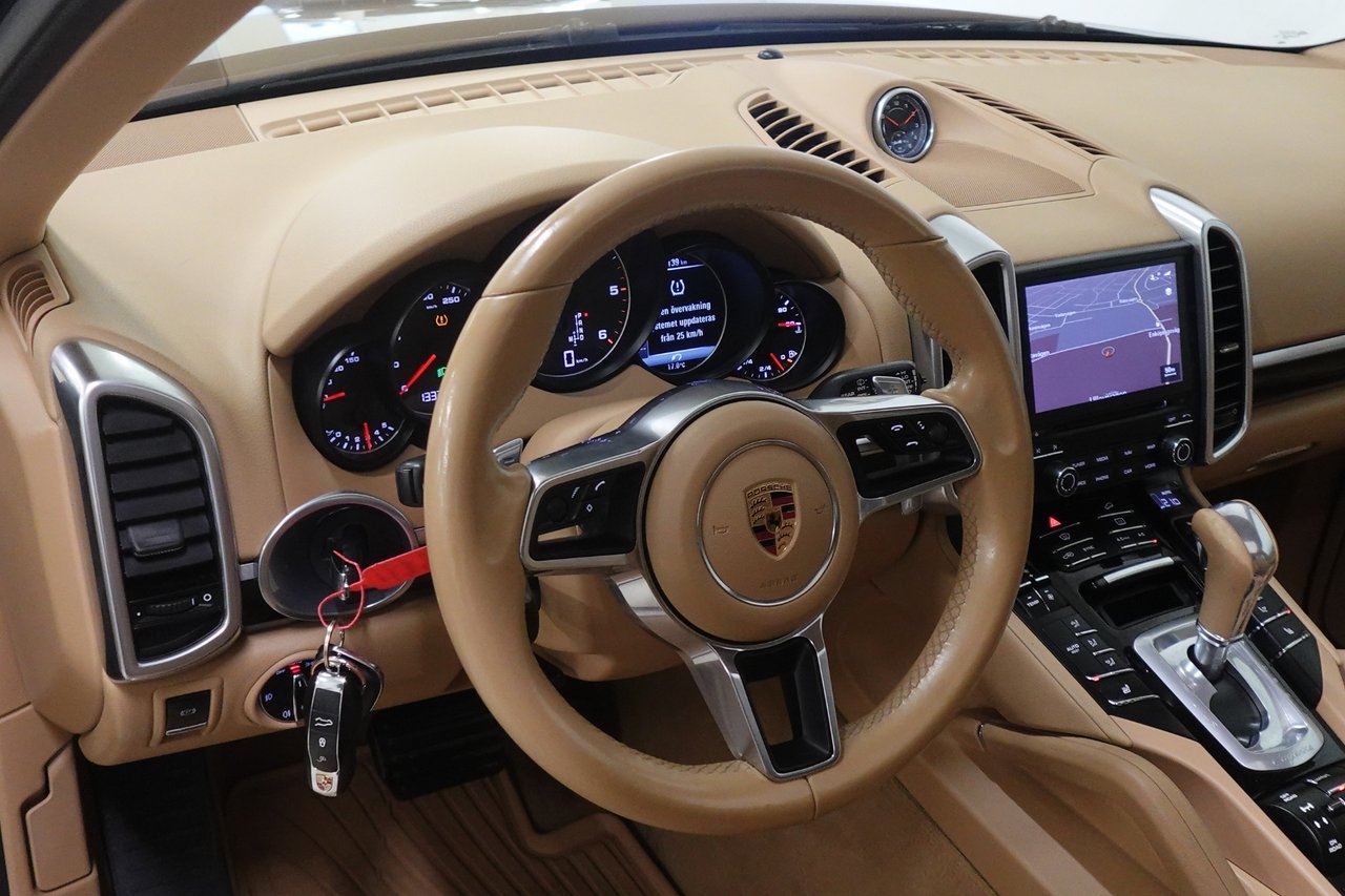 Porsche Cayenne 2017, bild 6/10