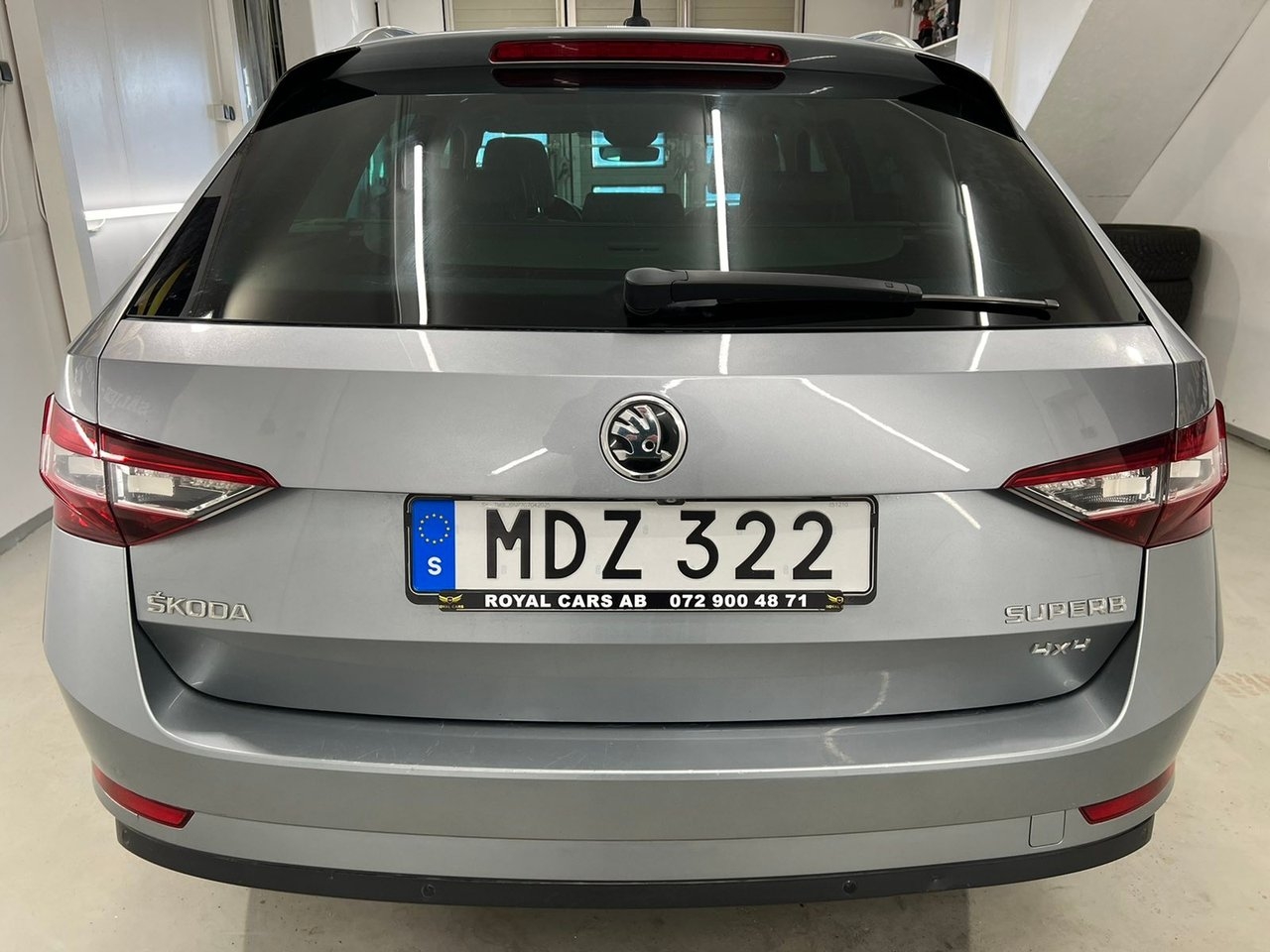Skoda Superb 2.0 TDI 4x4 SCR L&K 2016, bild 5/27