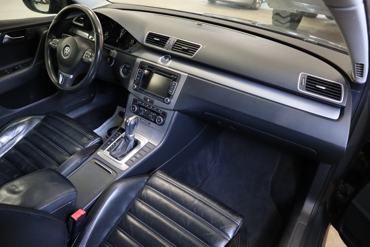 Volkswagen Passat 2011, bild 6/17