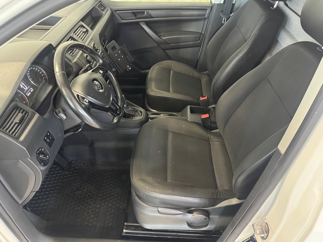 Volkswagen Caddy Maxi 2018, photo 7/14