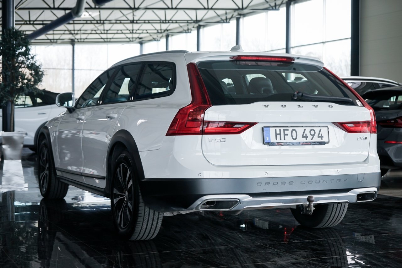 Volvo V90 Cross Country 2020, kuva 7/10
