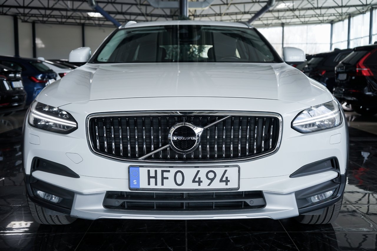 Volvo V90 Cross Country 2020, kuva 3/10