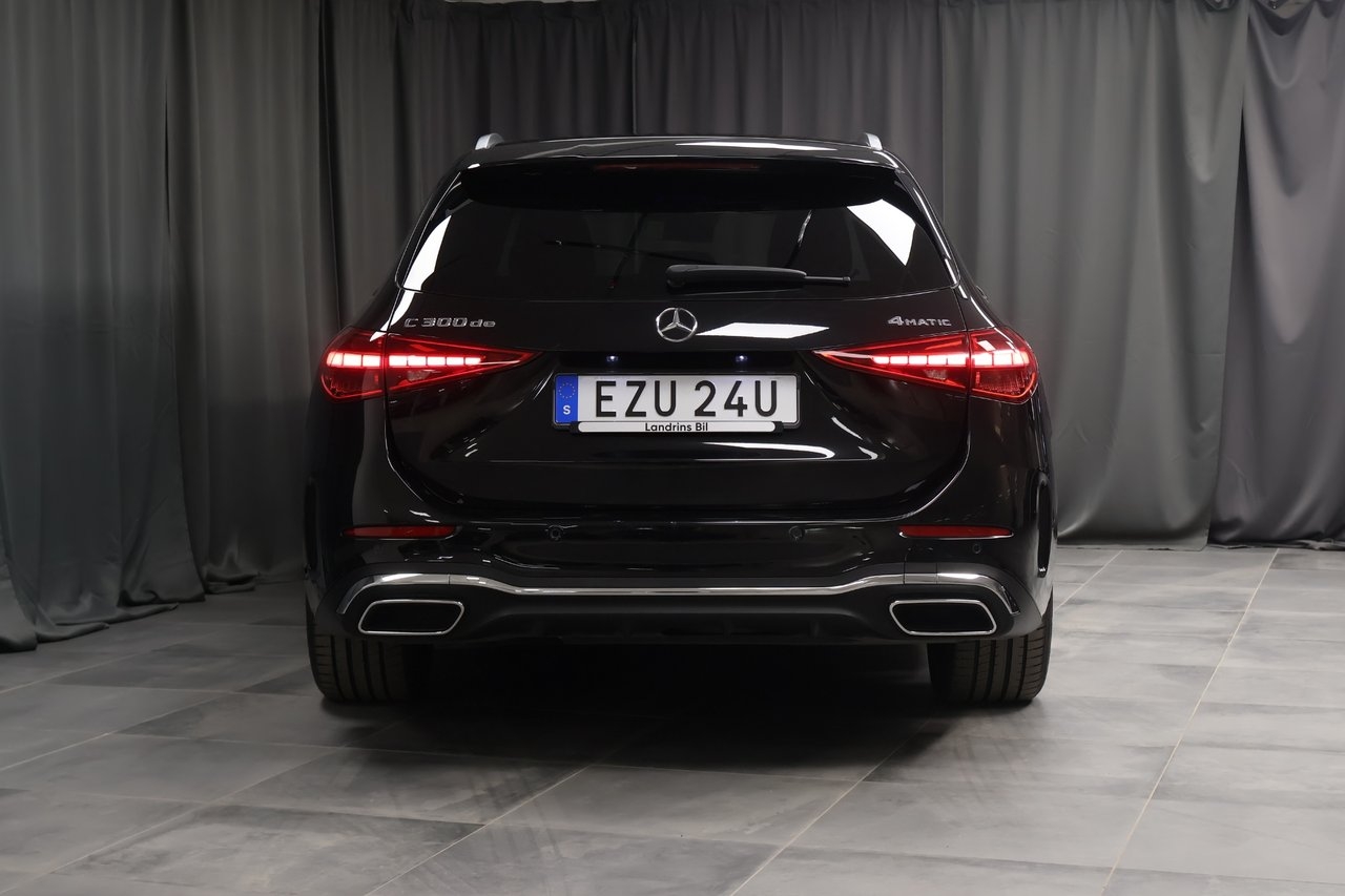 Mercedes-Benz C 2023, photo 4/23