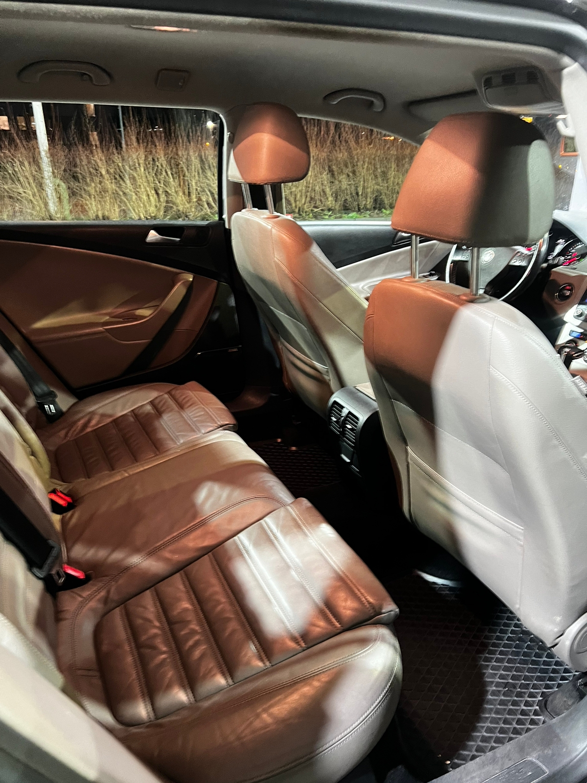 Volkswagen Passat 2009, bild 6/6