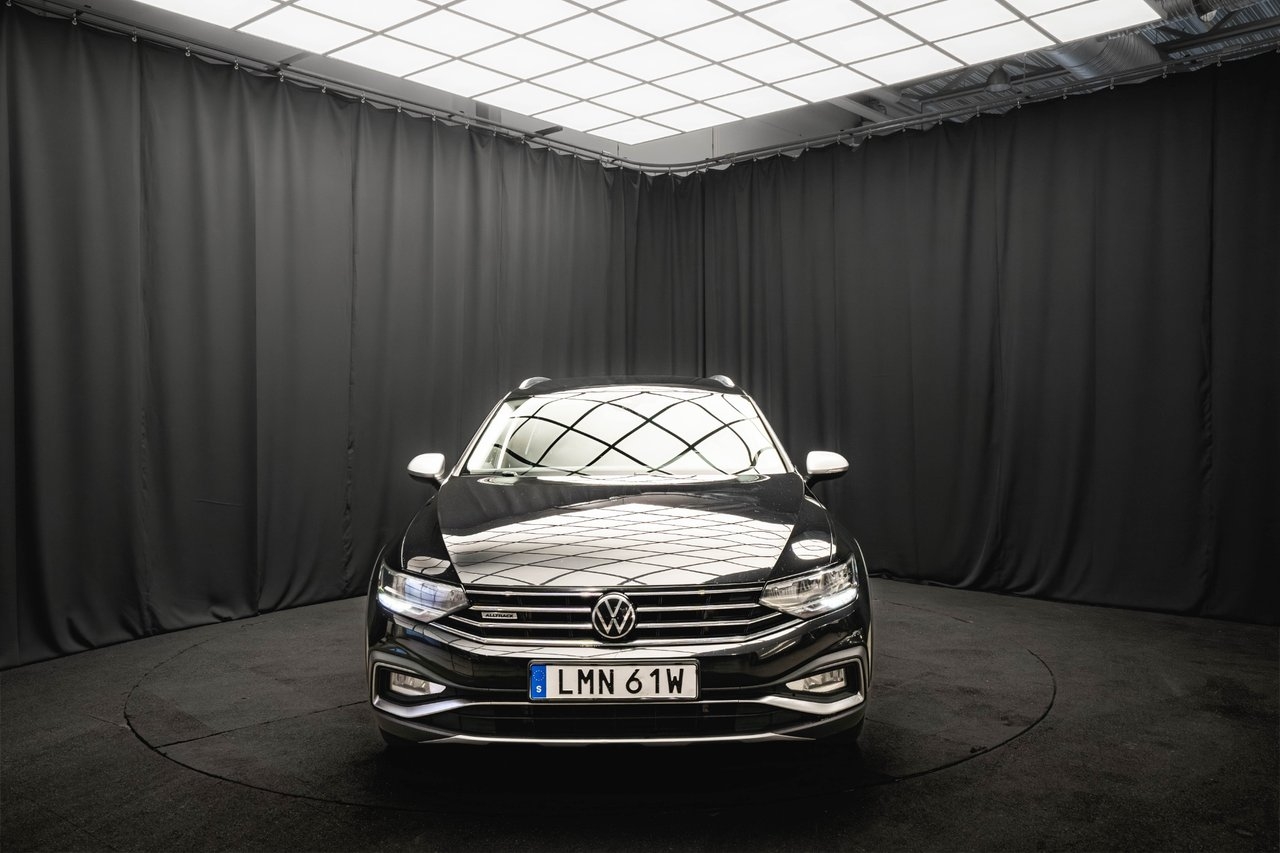 Volkswagen Passat 2022, photo 3/10
