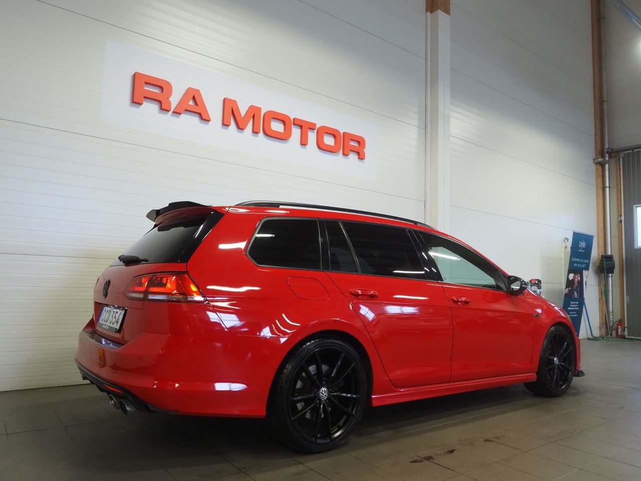 Volkswagen Golf Sportscombi R 2017, bild 4/10