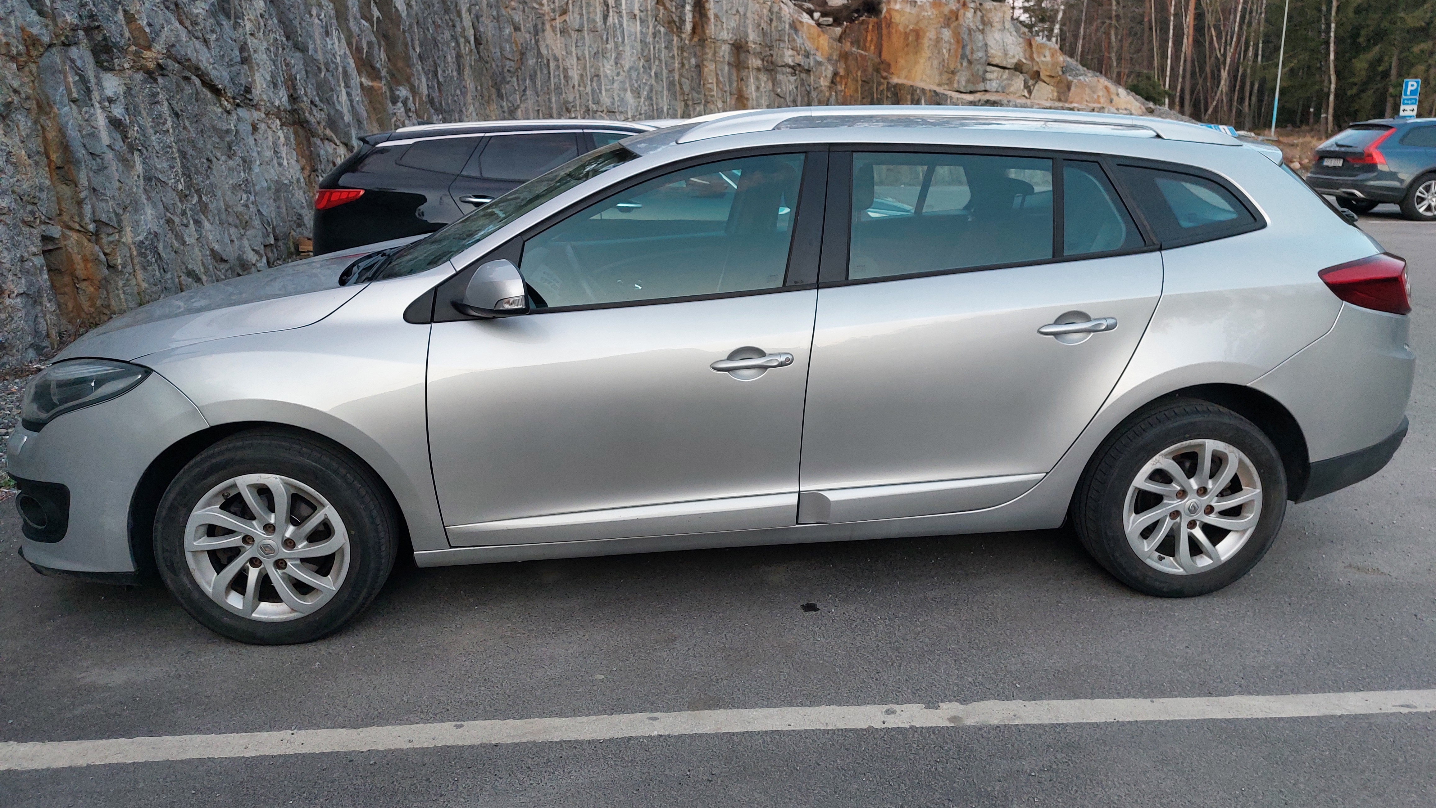 Renault Megane Grandtour 1.5 dCi Manuell 2015, bild 4/9
