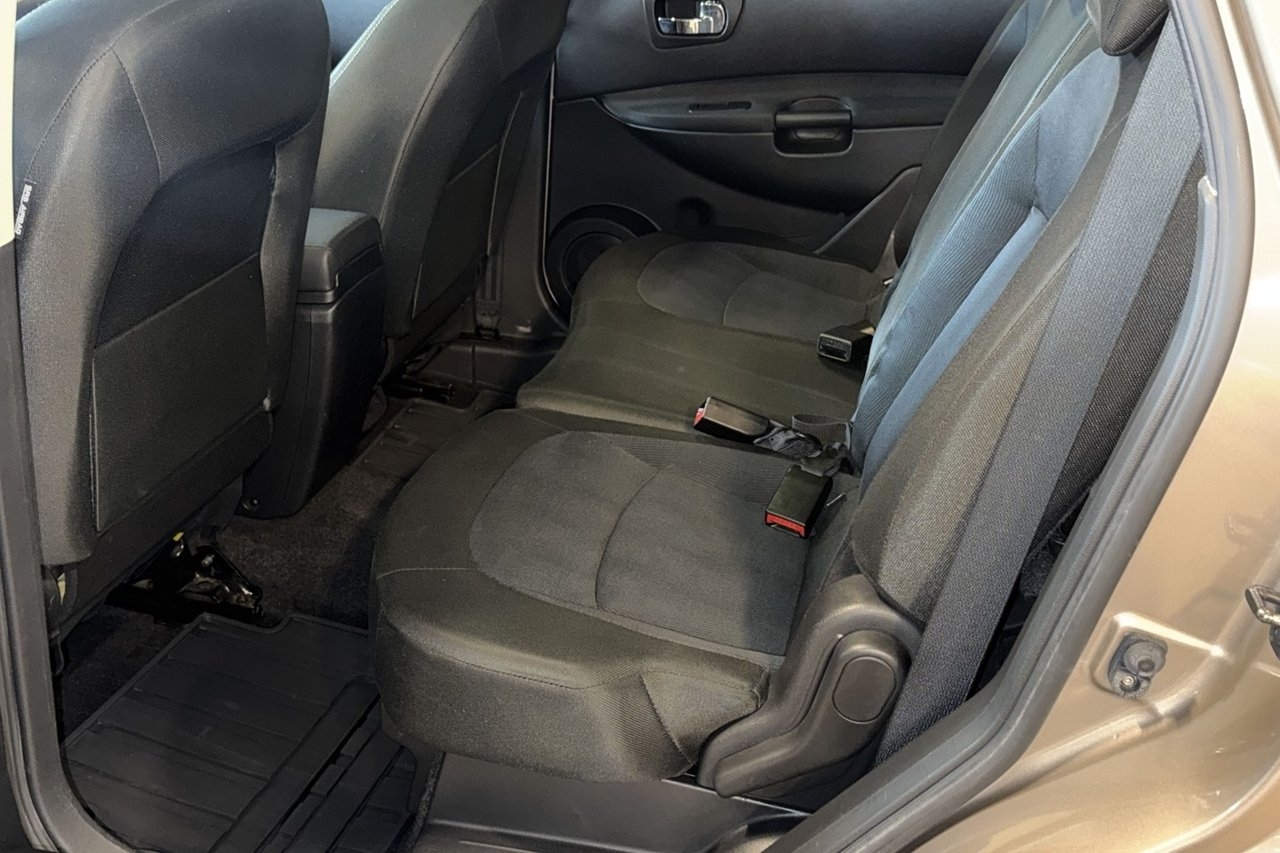Nissan Qashqai+2 141HK 2011, bild 6/10