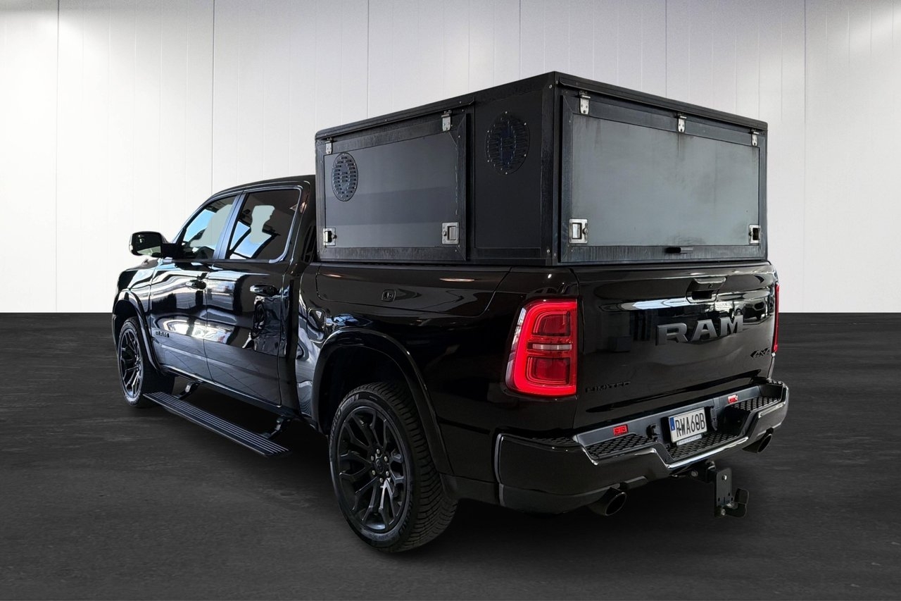 RAM 1500 Limited Night CREW CAB 2025, bild 3/10