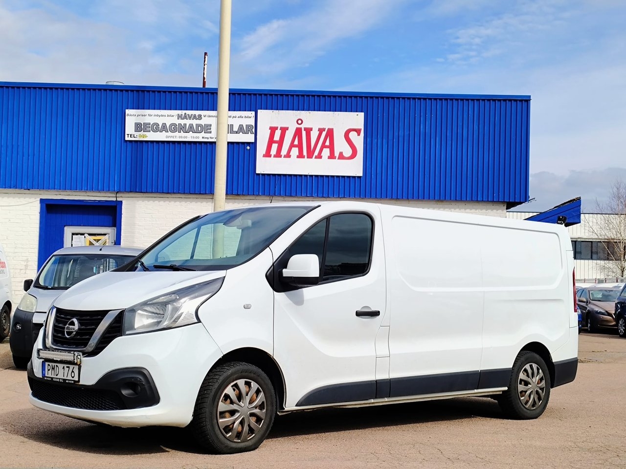 Nissan NV300