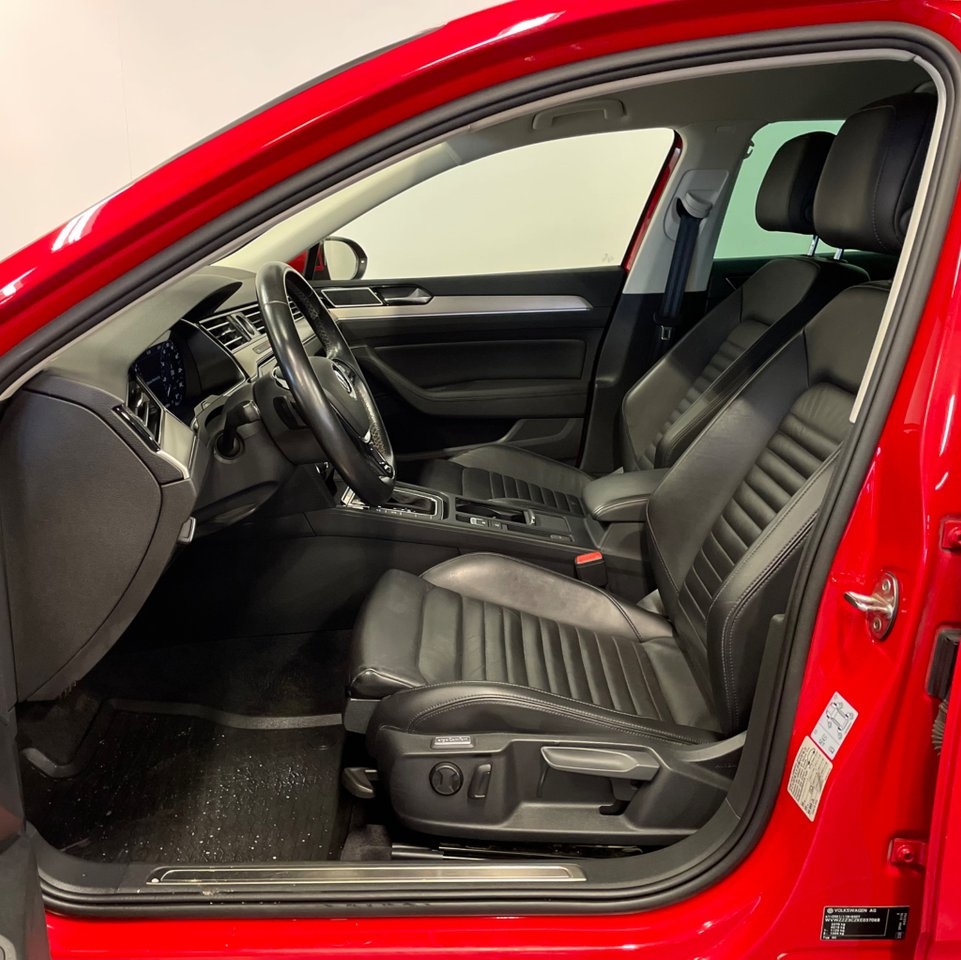 Volkswagen Passat 2019, bild 6/10