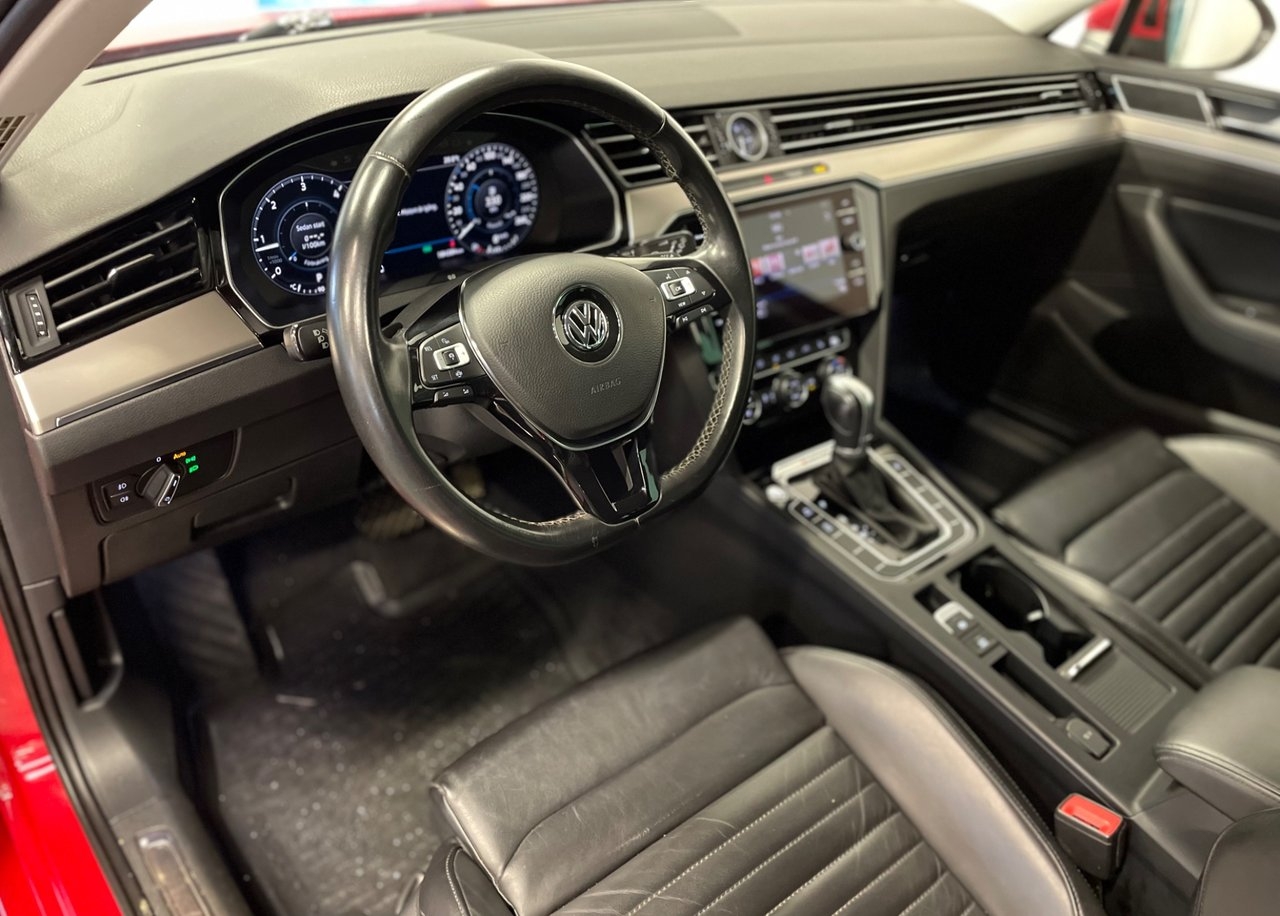 Volkswagen Passat 2019, bild 5/10