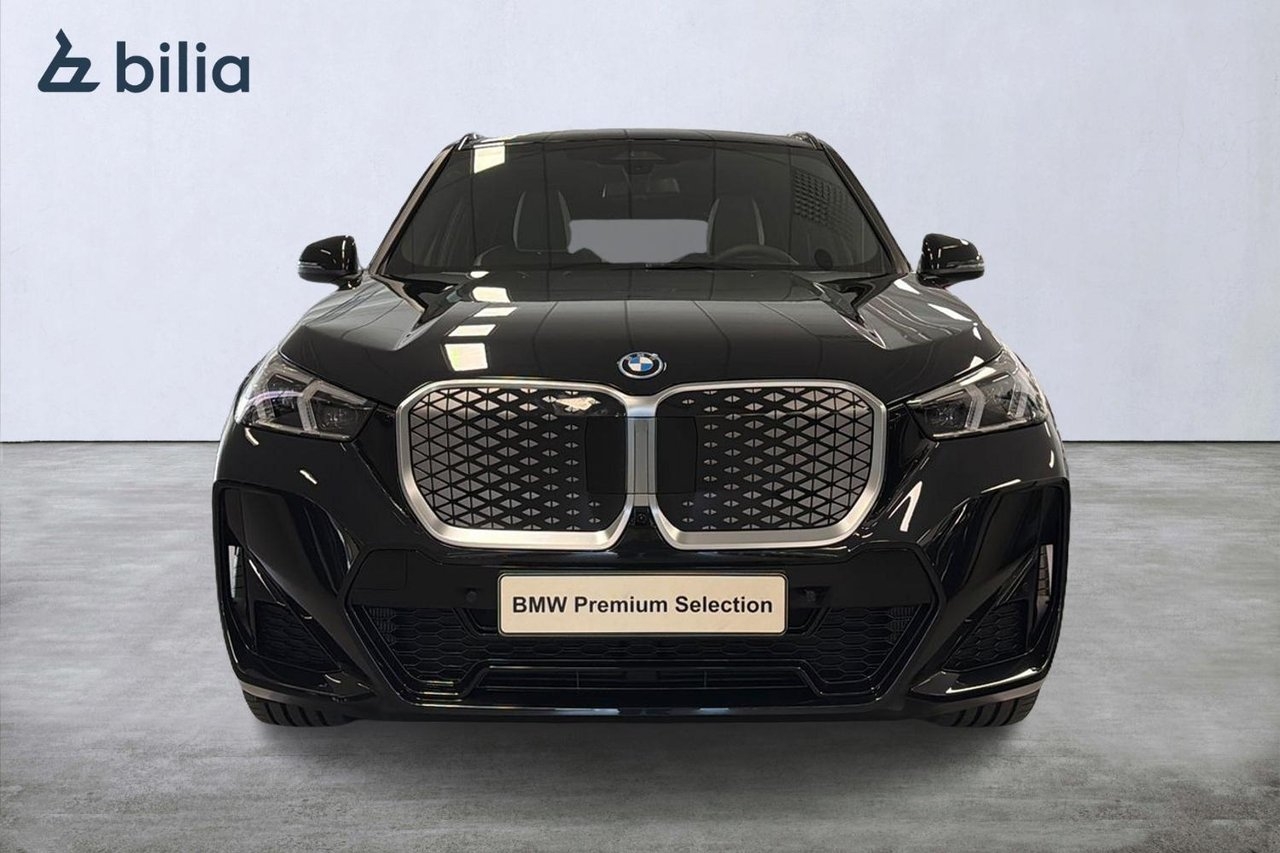 BMW iX1 xDrive 30 M-sport Busniess 2026, kuva 5/10