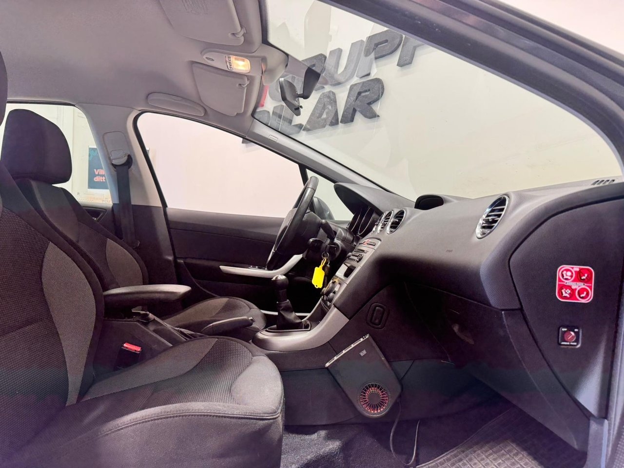 Peugeot 308 5-dörrar 1.6 HDi FAP Euro 4 2010, bild 6/17