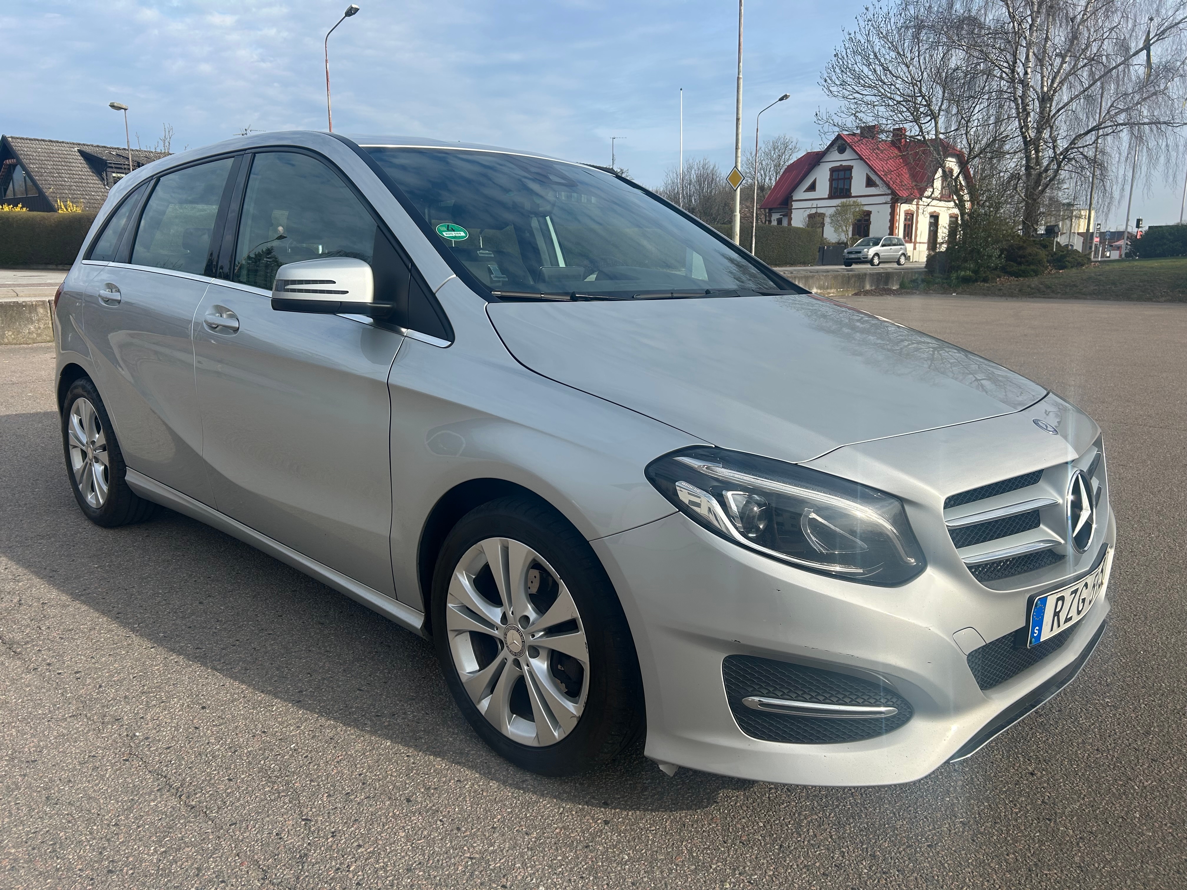 Mercedes-Benz B