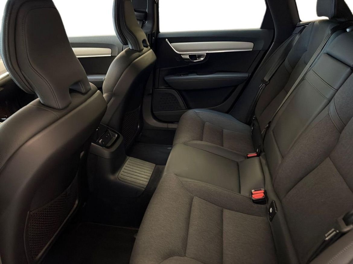 Volvo V90 T6 Core Edition II OUTLET 2025, photo 6/10