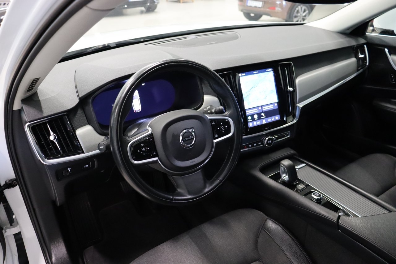 Volvo V90 2022, photo 6/10