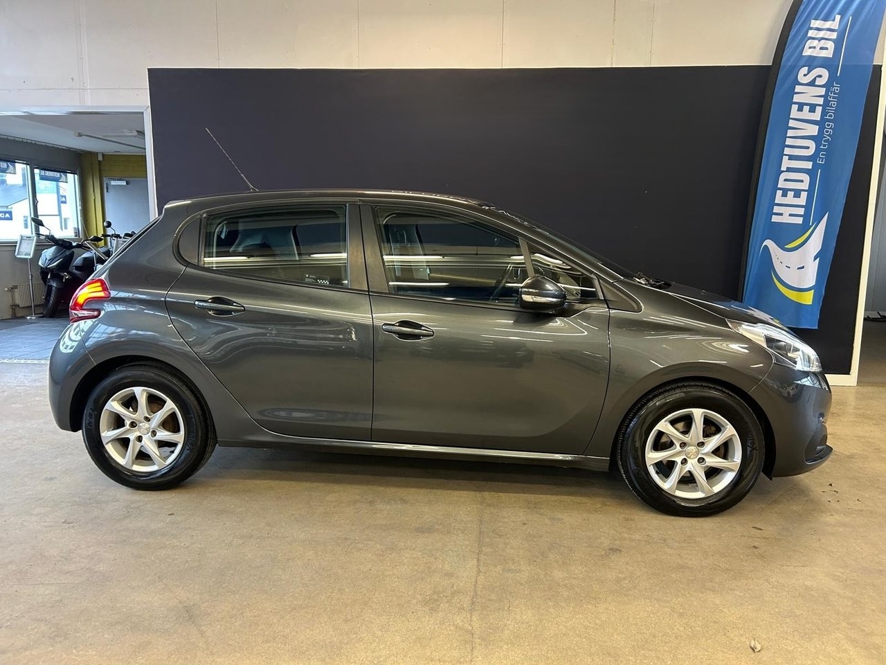 Peugeot 208 5-dörrar 1.2 PureTech 2016, bild 3/10