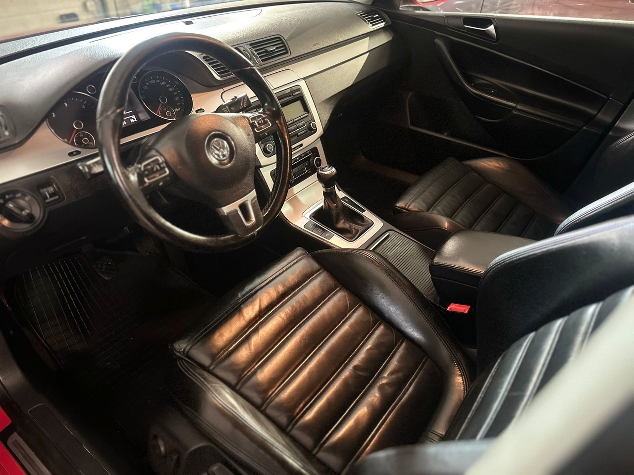 Volkswagen Passat 2010, bild 6/10