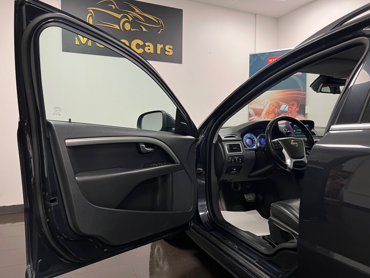 Volvo V70 D2 Momentum 2013, bild 7/29