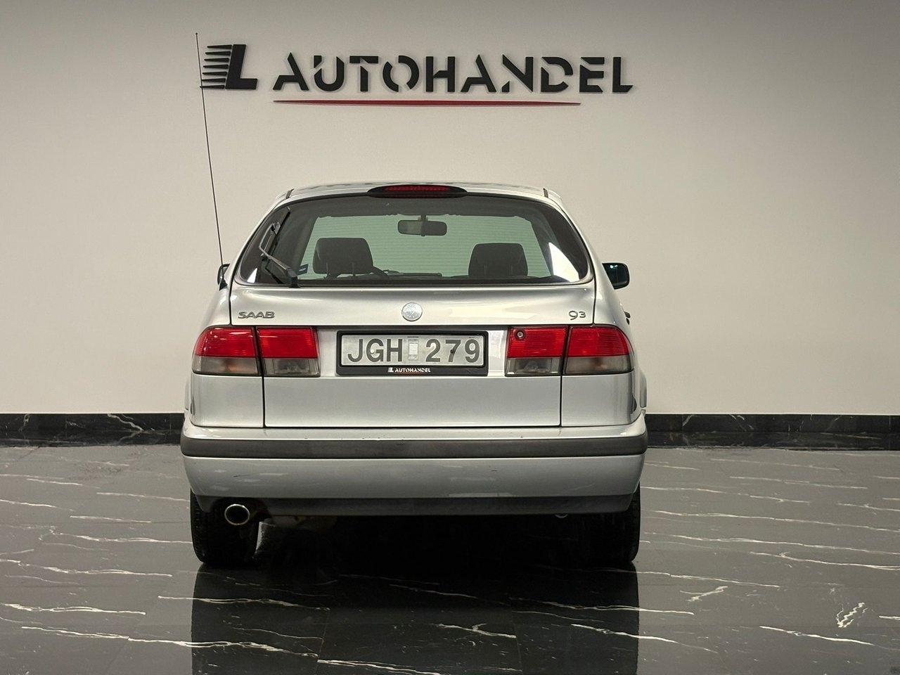 Saab 9-3 5-dörrar 2.0 Lågmil 130Hk 1999, bild 5/10