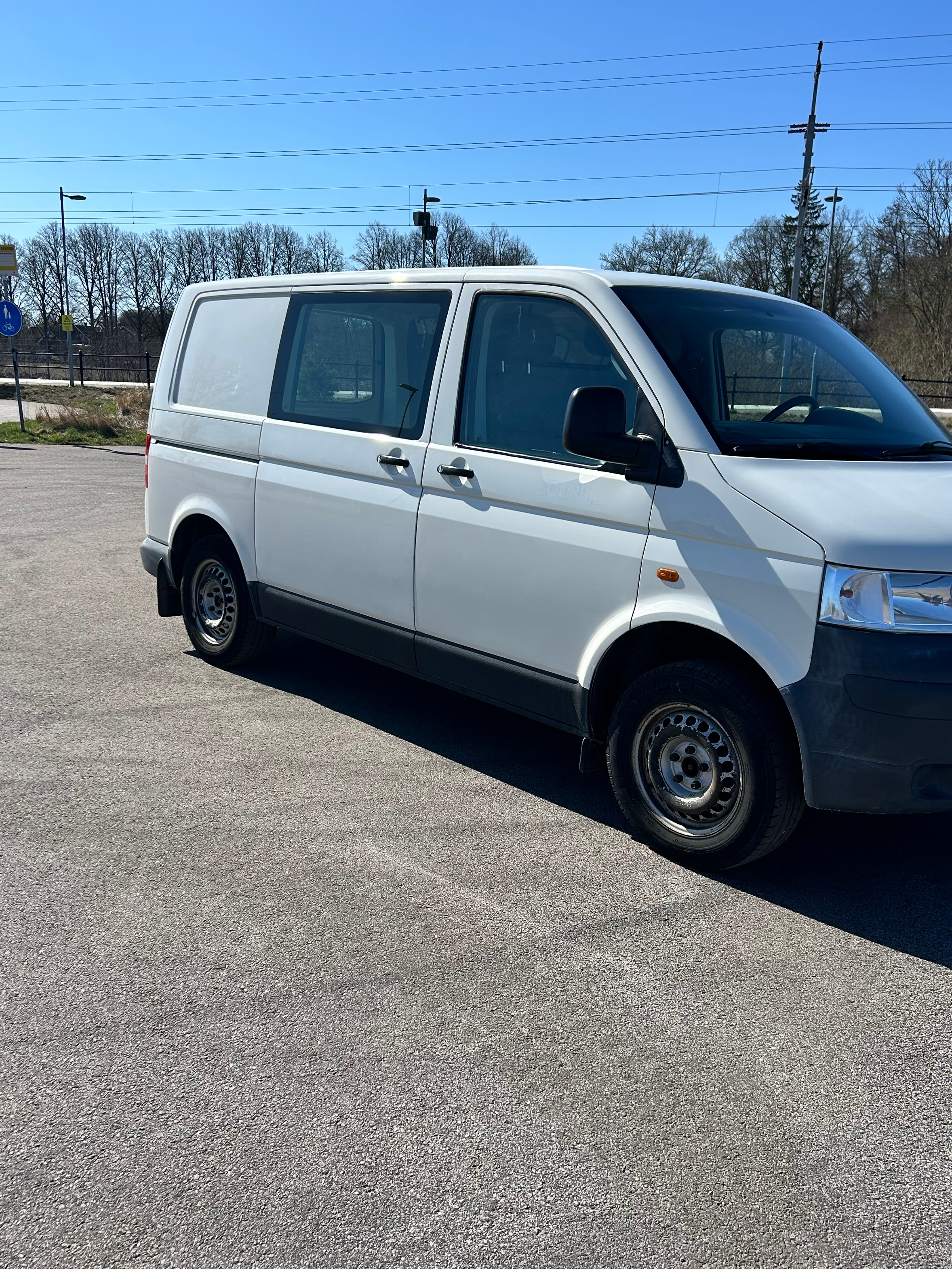 Volkswagen Transporter 2.5 TDI 2004, kuva 3/10