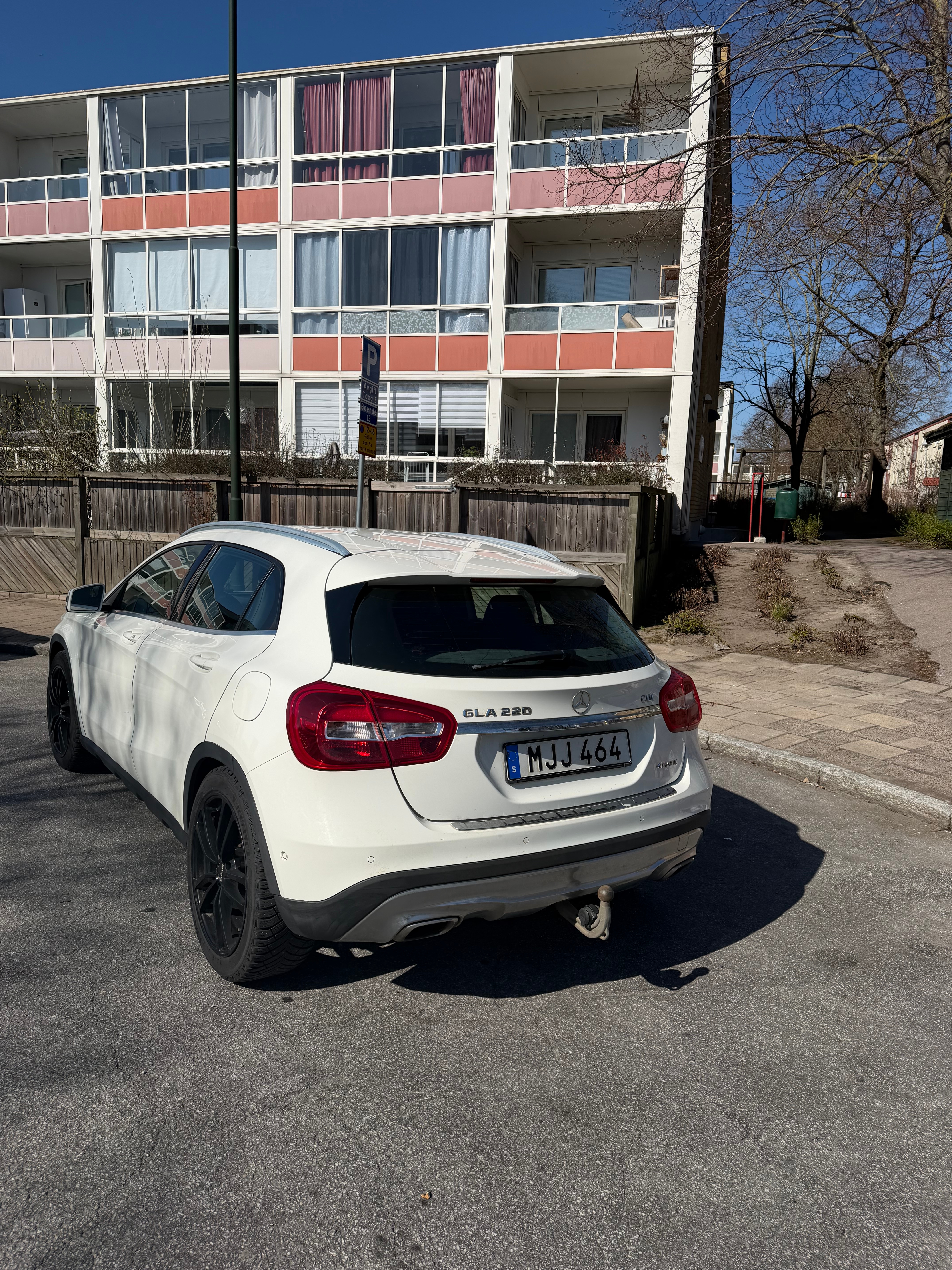 Mercedes-Benz GLA 220 CDI 4MATIC 7G-DCT 2014, bild 2/10