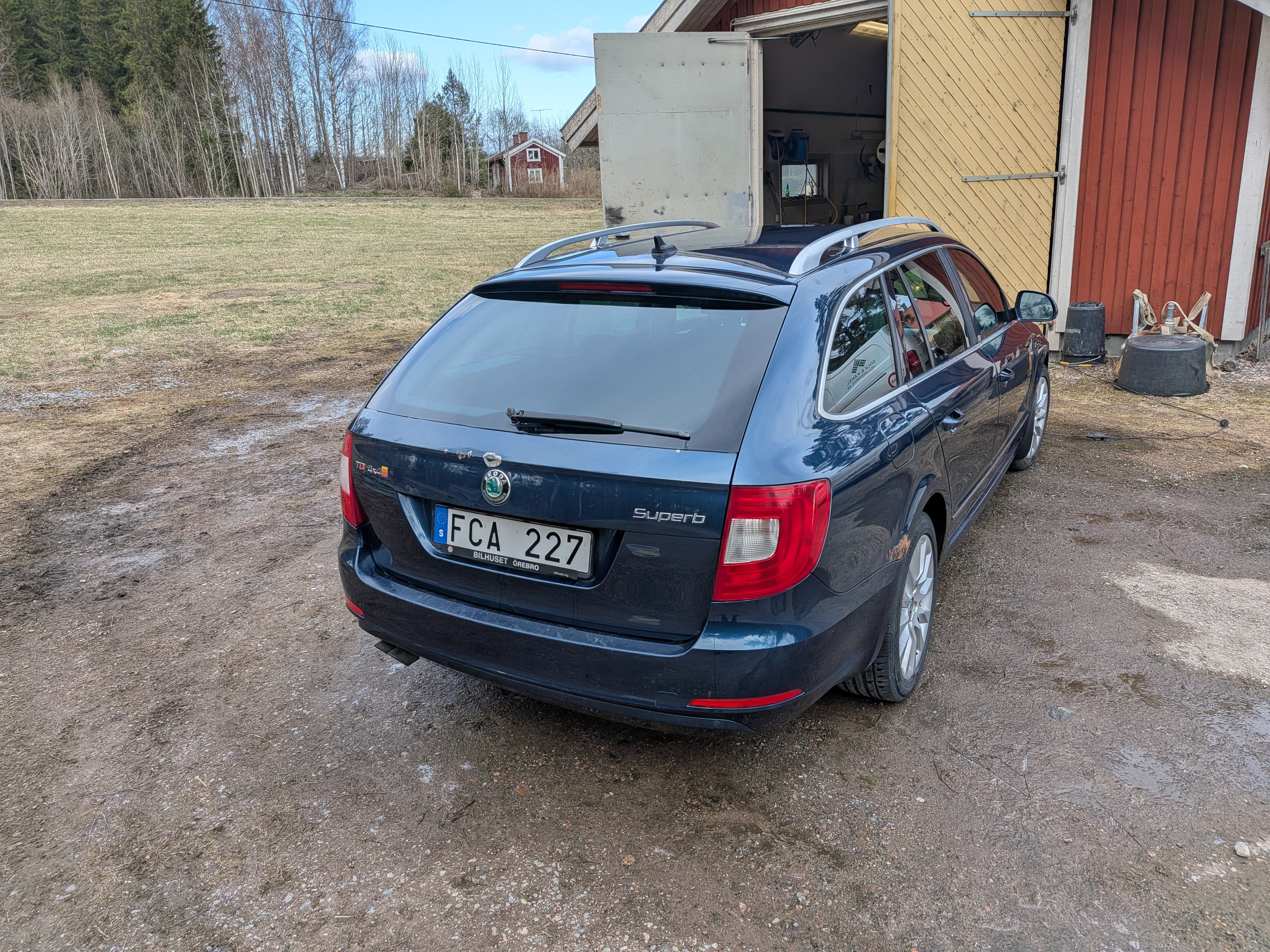 Skoda Superb Kombi 2.0 TDI 4x4 Manuell 2012, bild 4/10