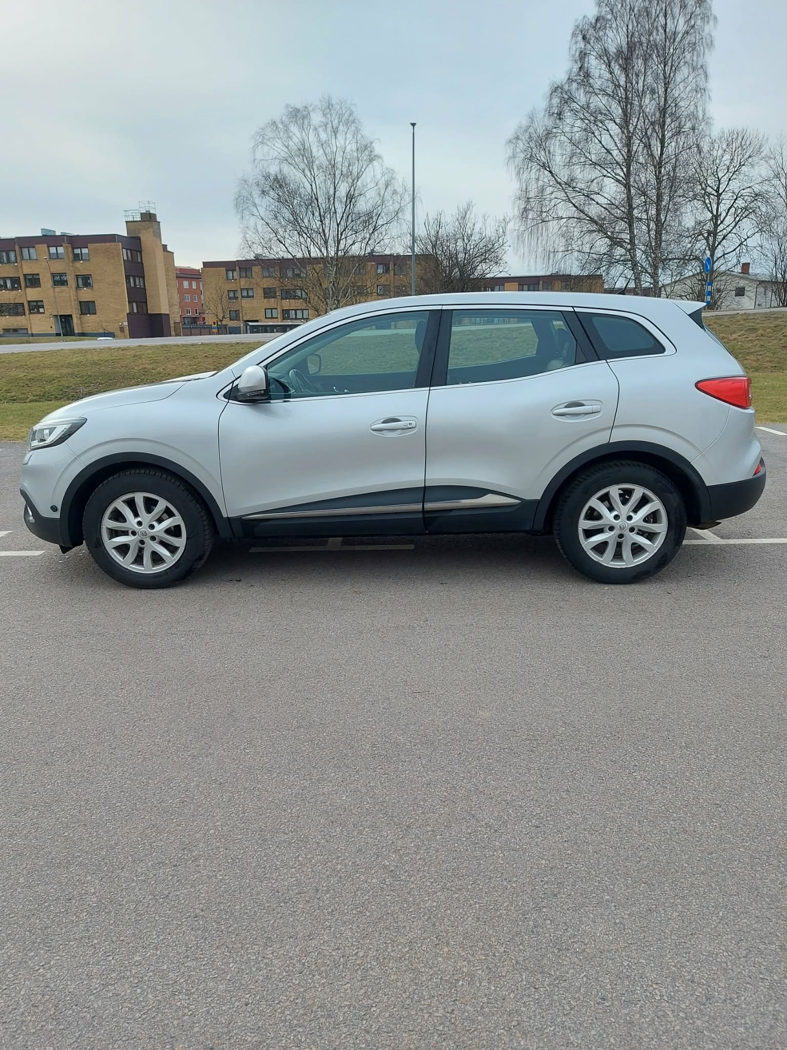 Renault Kadjar 1.2 TCe EDC 2017, bild 3/8