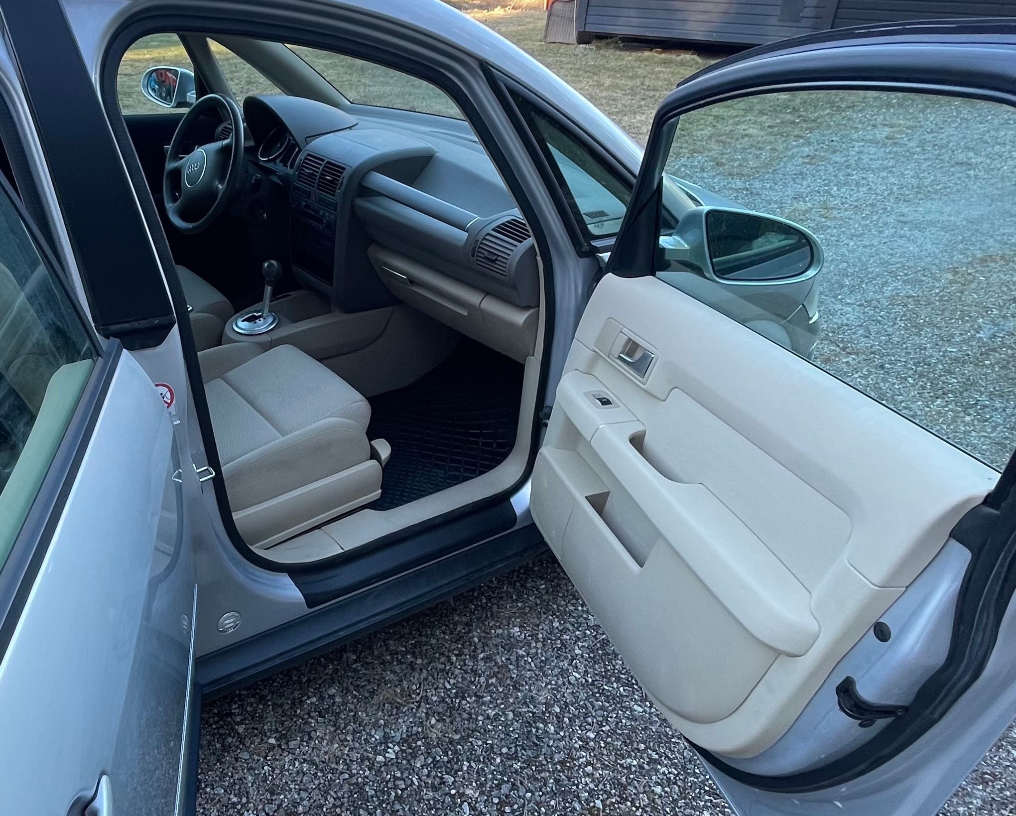 Audi A2 1.2 TDI Semi-Automatisk 2001, kuva 5/9