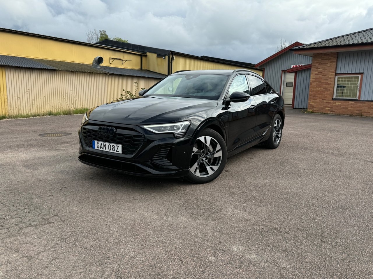 Audi Q8 2024, bild 2/10