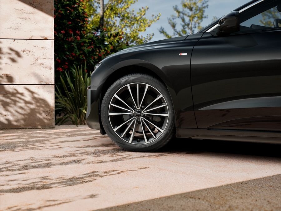Audi A6 Avant e-tron S Line 2026, photo 4/7