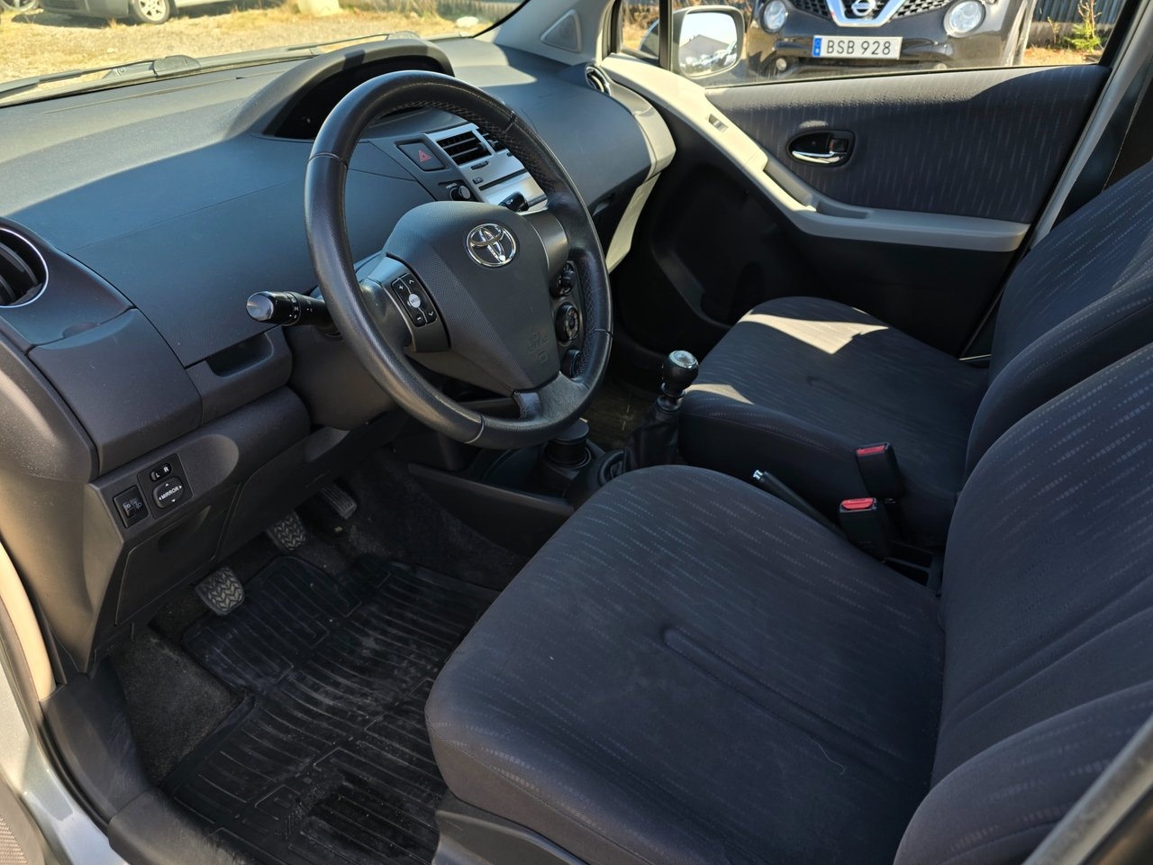 Toyota Yaris 5-dörrar 1.33 2010, photo 5/10