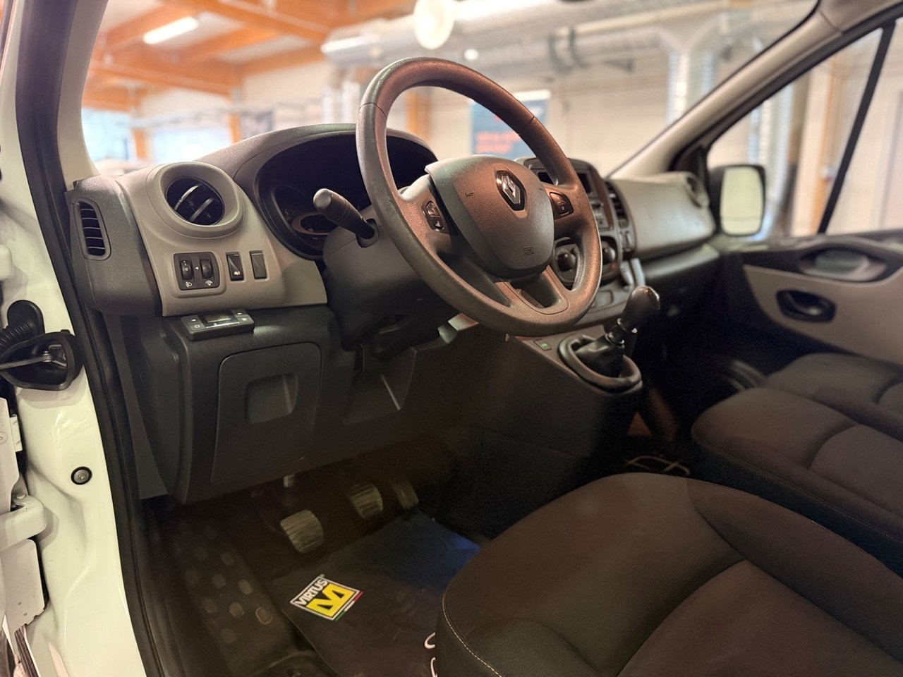 Renault Trafic 2016, bild 6/10
