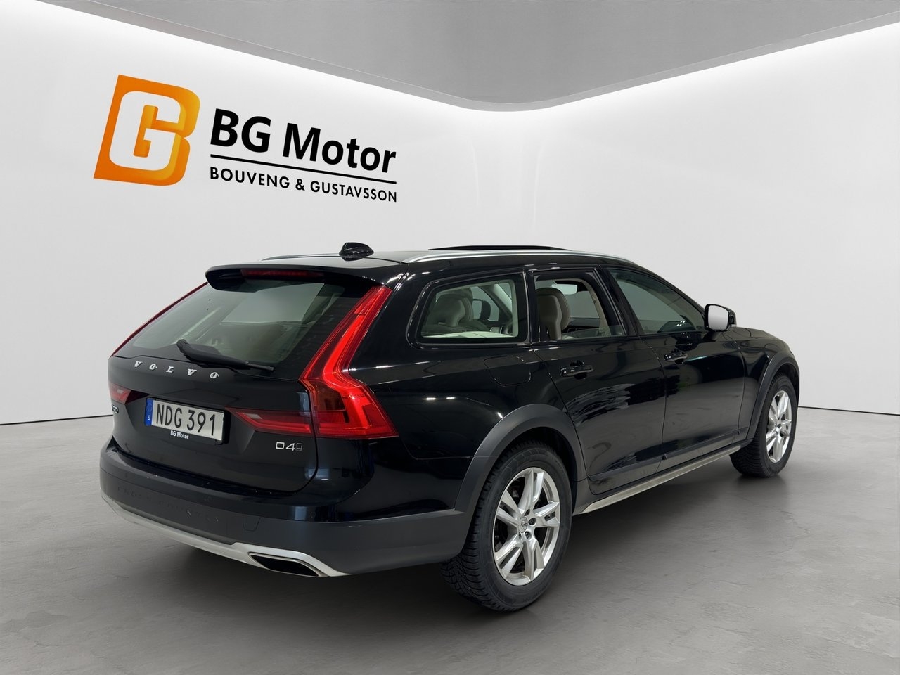 Volvo V90 Cross Country 2018, bild 4/19