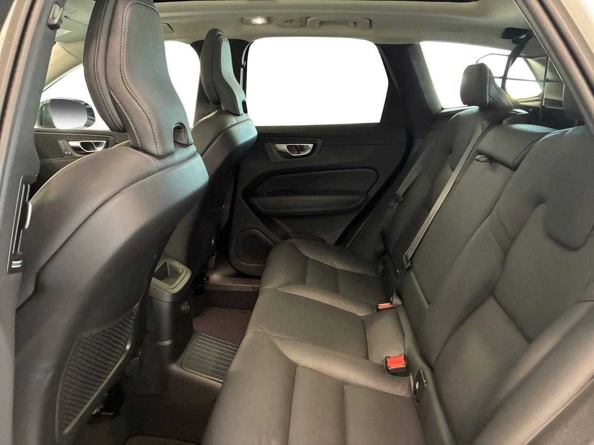 Volvo XC60 T6 Plus Dark Edition 2025, bild 6/10