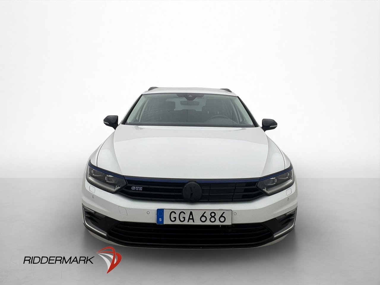 Volkswagen Passat 2019, bild 2/33