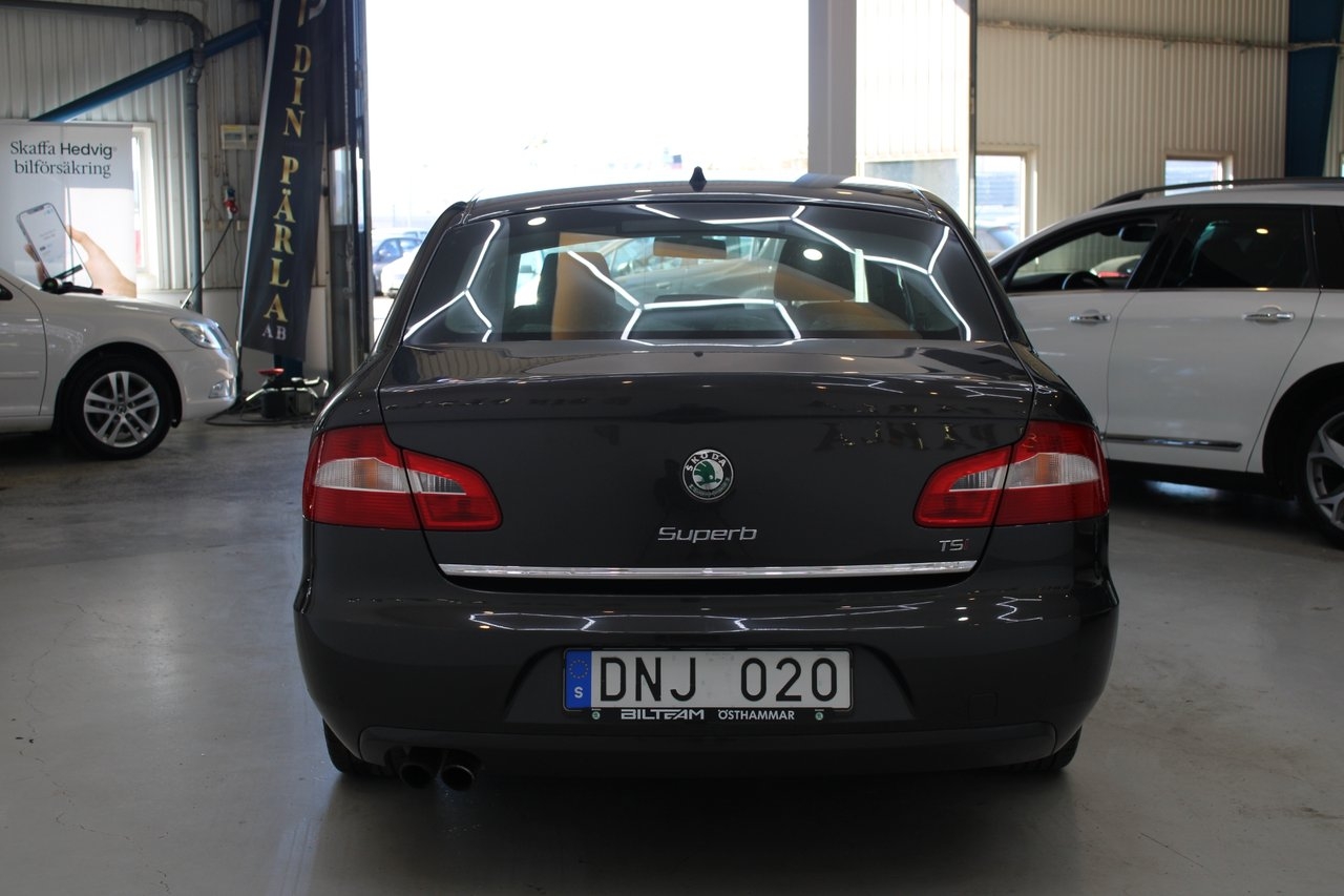 Skoda Superb 2009, bild 5/10