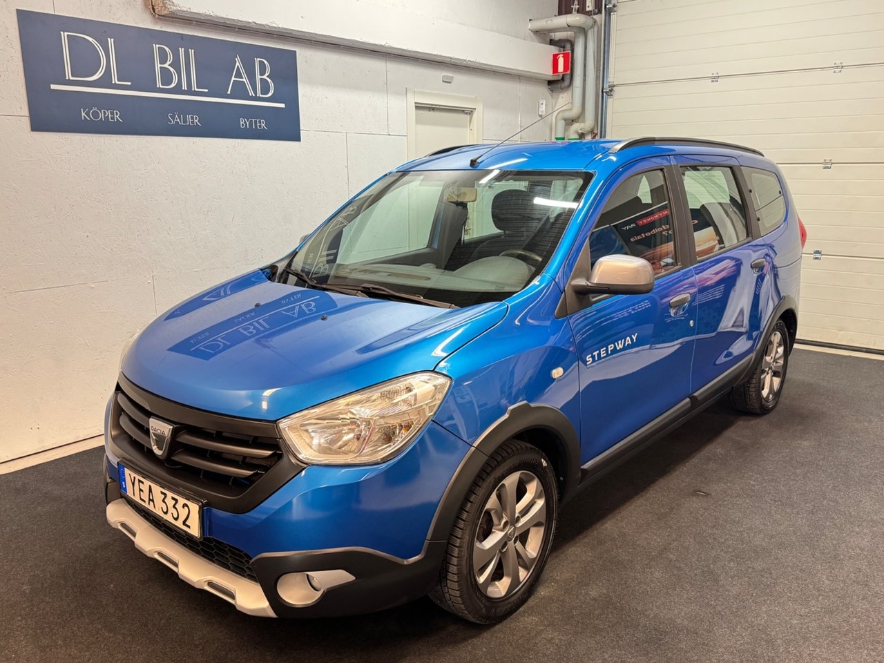 Dacia Lodgy Stepway 1.2 TCe 115hk 2016, kuva 2/23