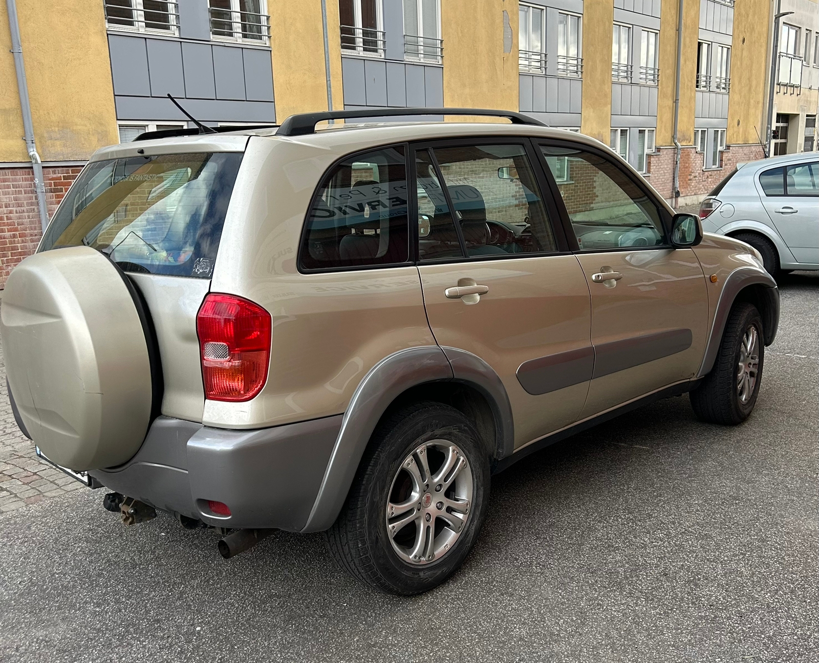 Toyota RAV4 2002, kuva 5/10