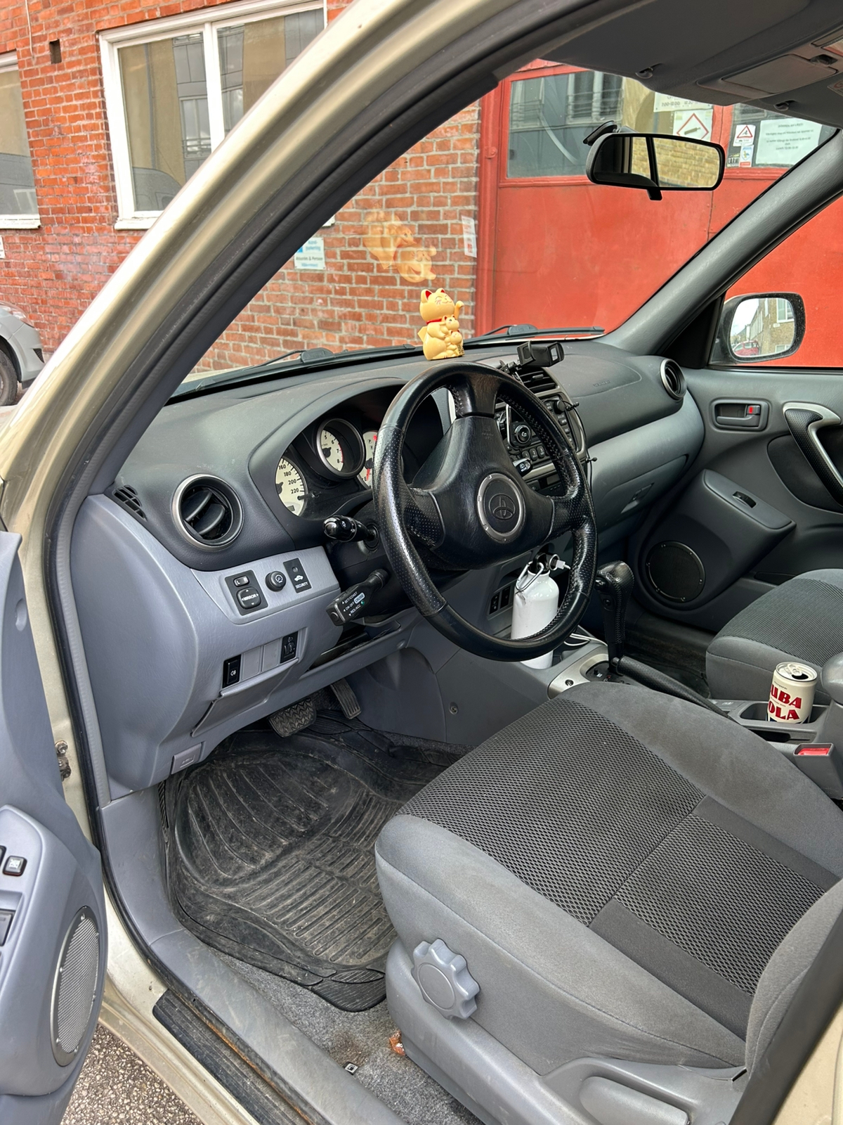 Toyota RAV4 2002, kuva 7/10