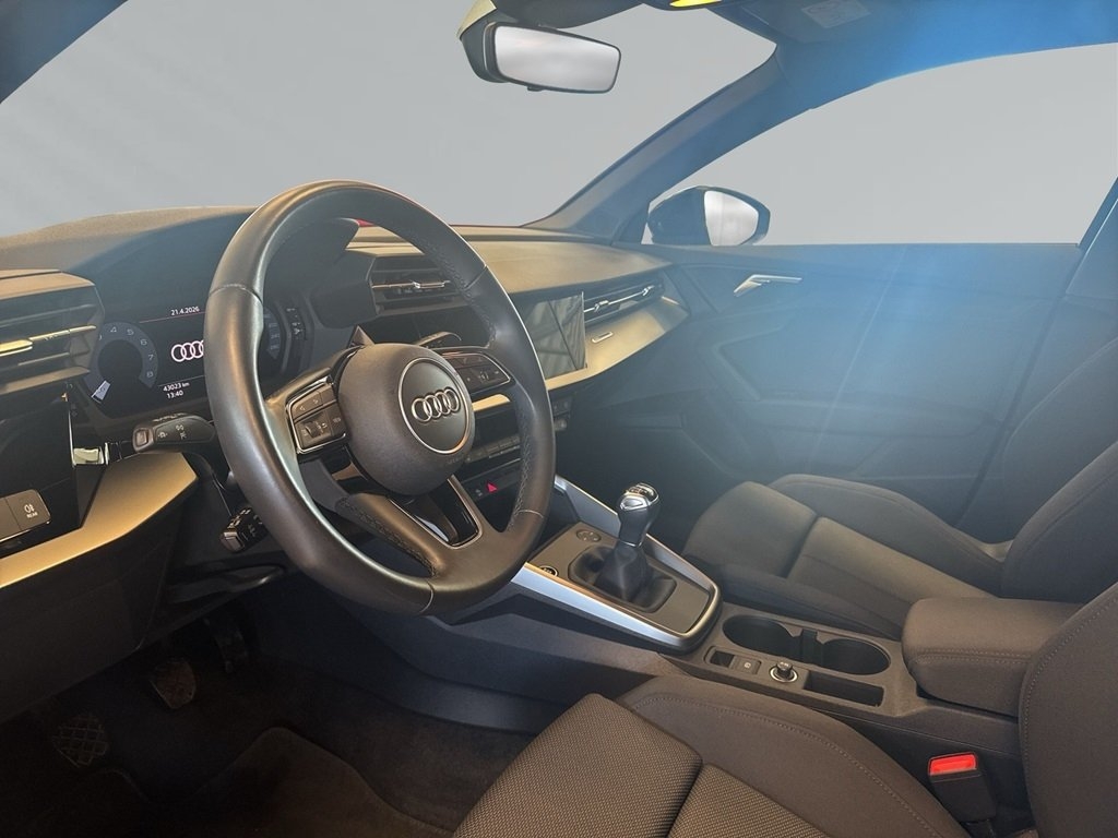 Audi A3 2023, bild 6/9