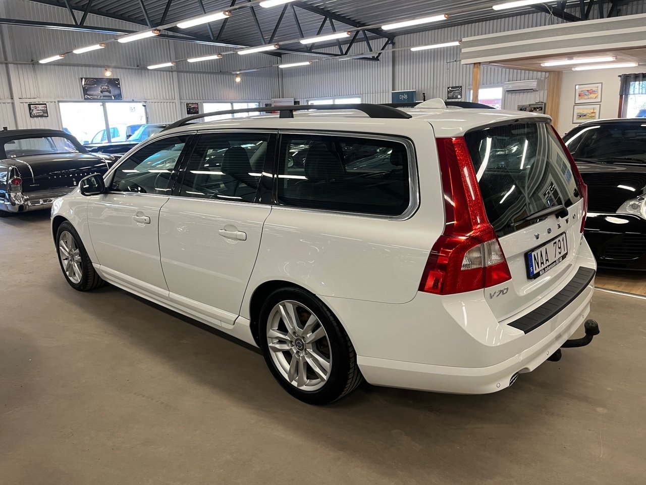 Volvo V70 D4 AWD Geartronic Momentum 2013, bild 4/6