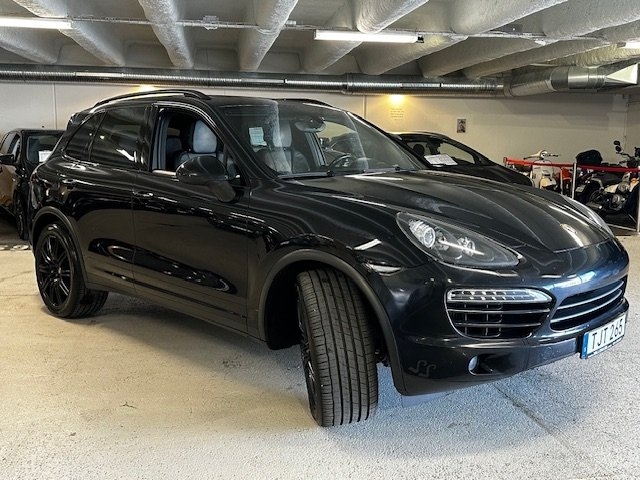Porsche Cayenne 2014, kuva 2/10
