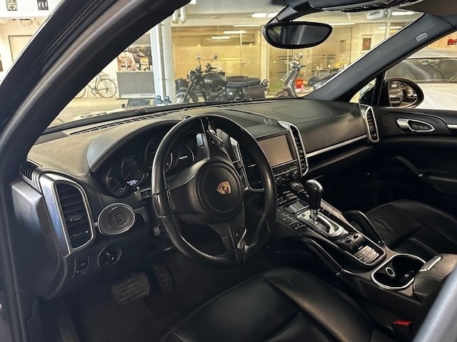 Porsche Cayenne 2014, kuva 7/10