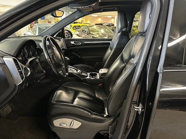 Porsche Cayenne 2014, kuva 6/10