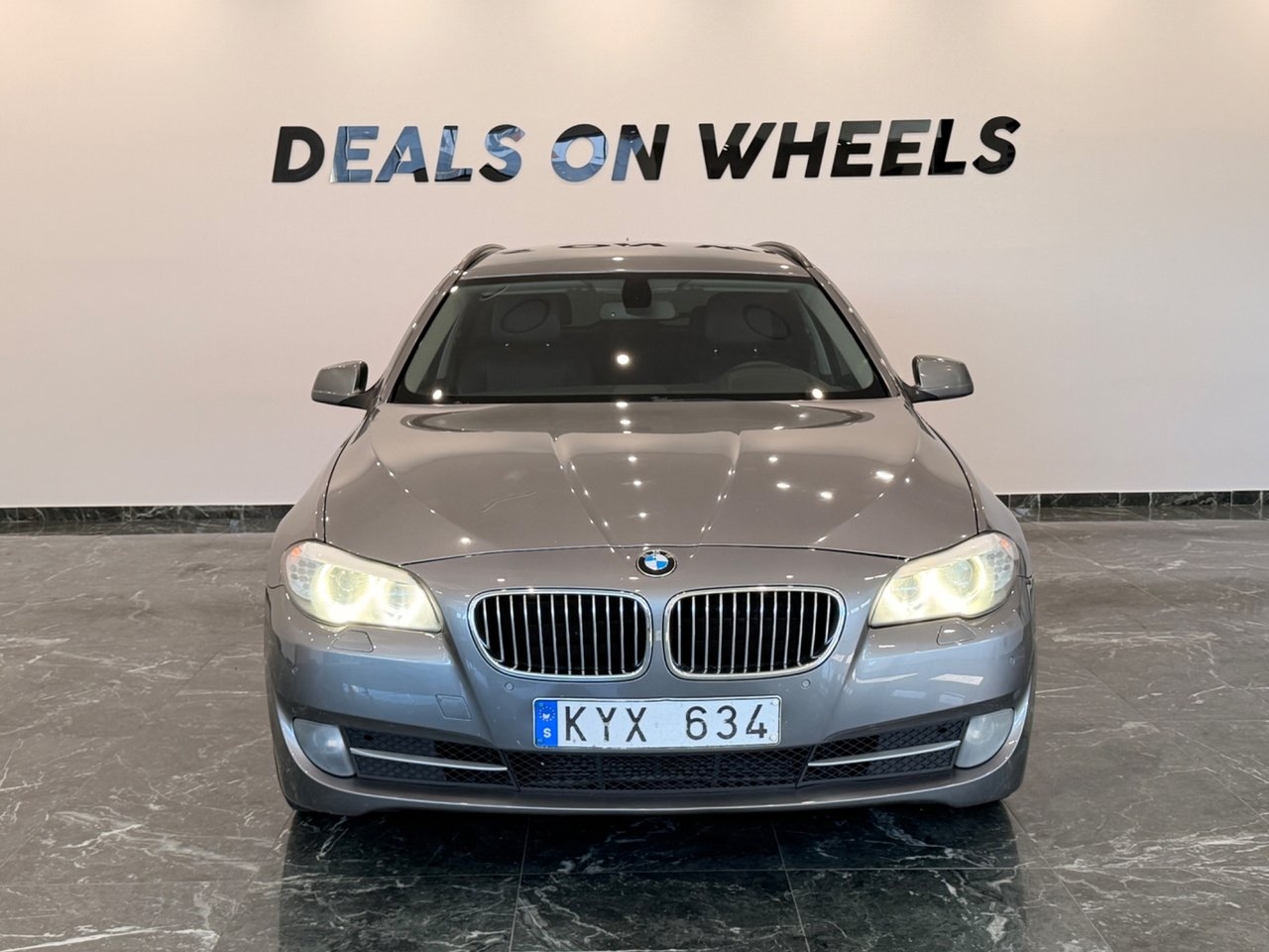 BMW 520 d Touring Steptronic Euro 5 2011, photo 7/10